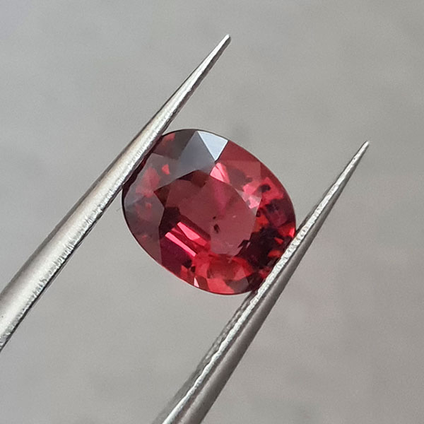 Родолит гранат 2.10ct