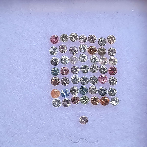 Шпинель 0.51ct 1.2 мм 50 шт