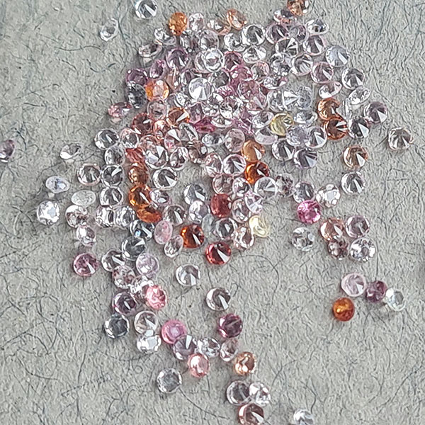 Шпинель 0.51ct 1.2 мм 50 шт
