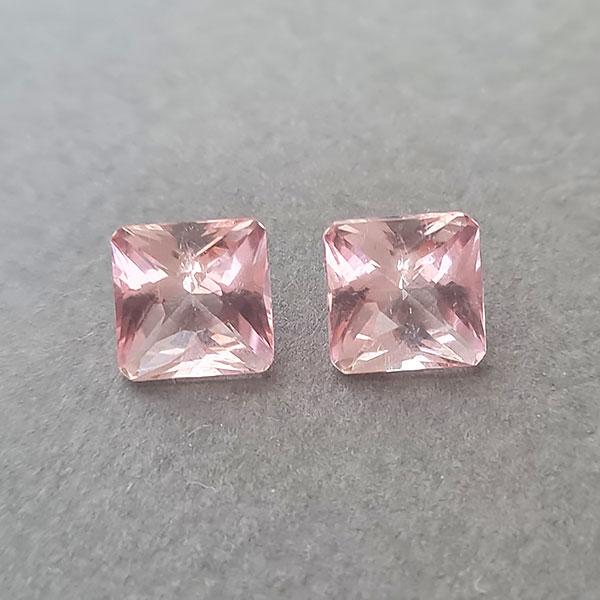 Розовые турмалины 3.86ct пара