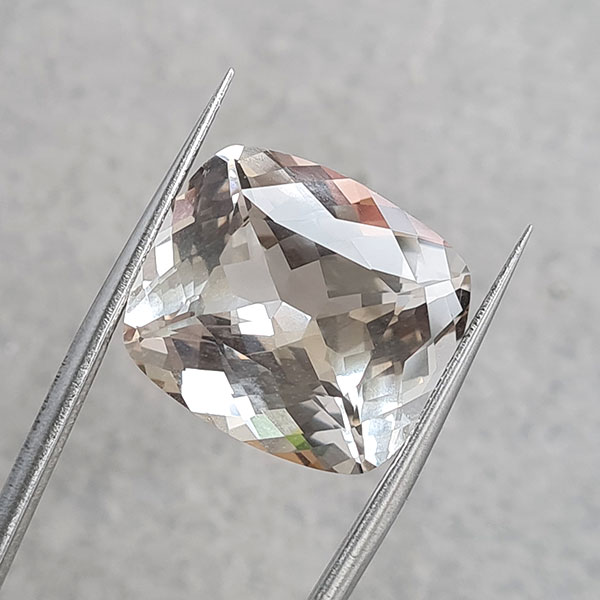 Топаз шампань 23.50ct